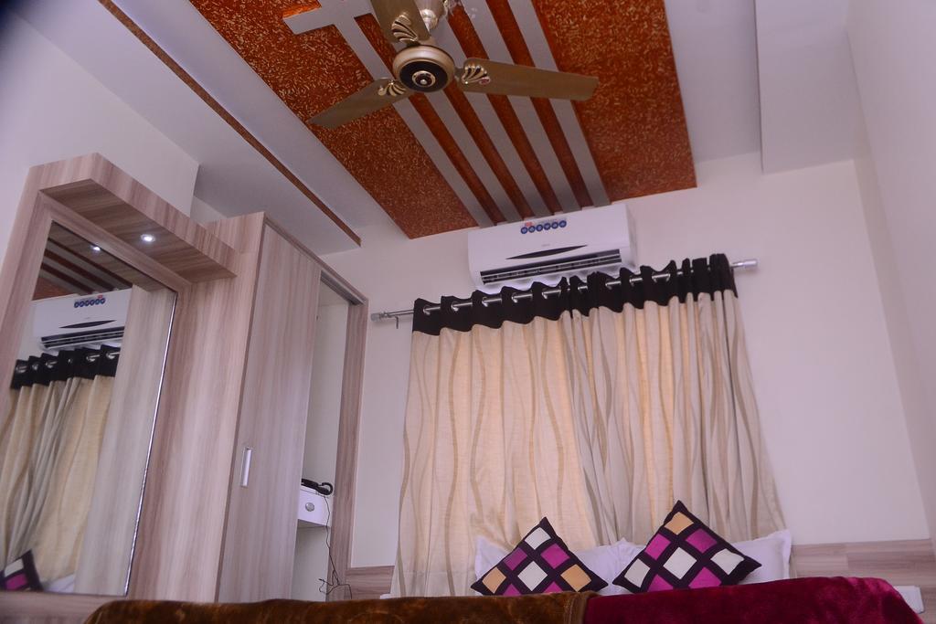 Hotel Samridhi Udaipur Room photo