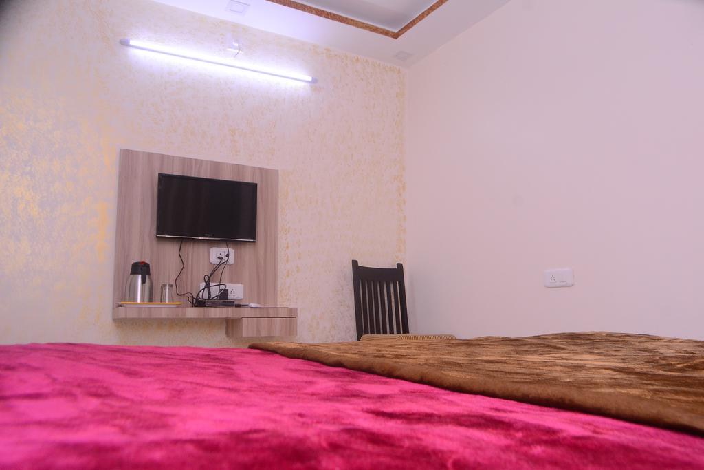 Hotel Samridhi Udaipur Room photo